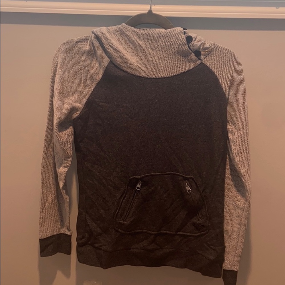 Grey roxy sweatshirt